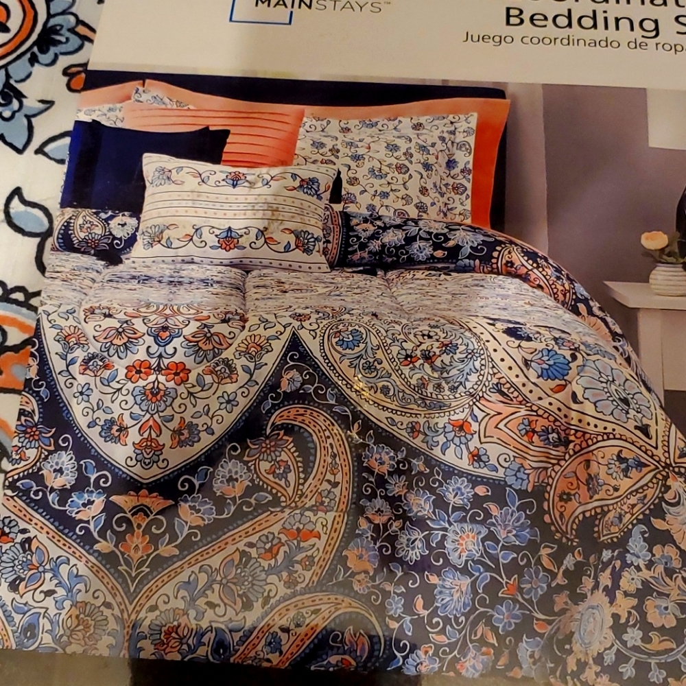 Coordinated bedding set